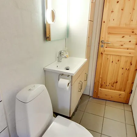 Two-bedroom Holiday In Vemb * Ulfborg