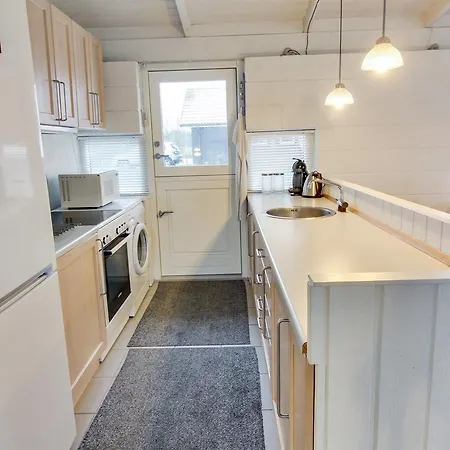 Two-bedroom Holiday In Vemb * Ulfborg