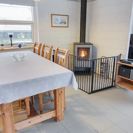 Сasa de vacaciones Two-bedroom Holiday In Vemb *